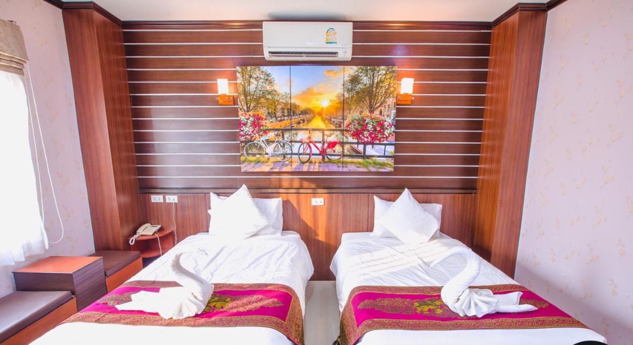 Bander Hotel Phu Khieo Екстер'єр фото