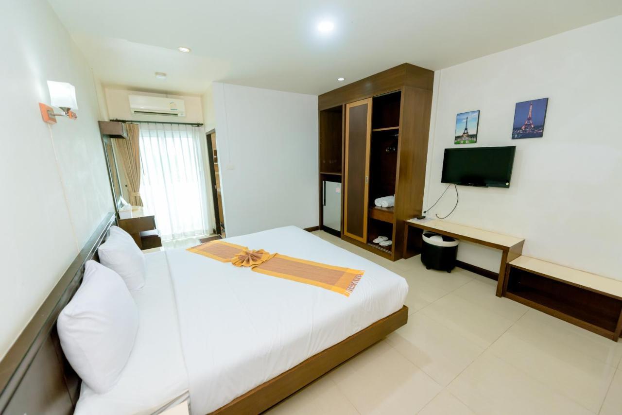 Bander Hotel Phu Khieo Екстер'єр фото